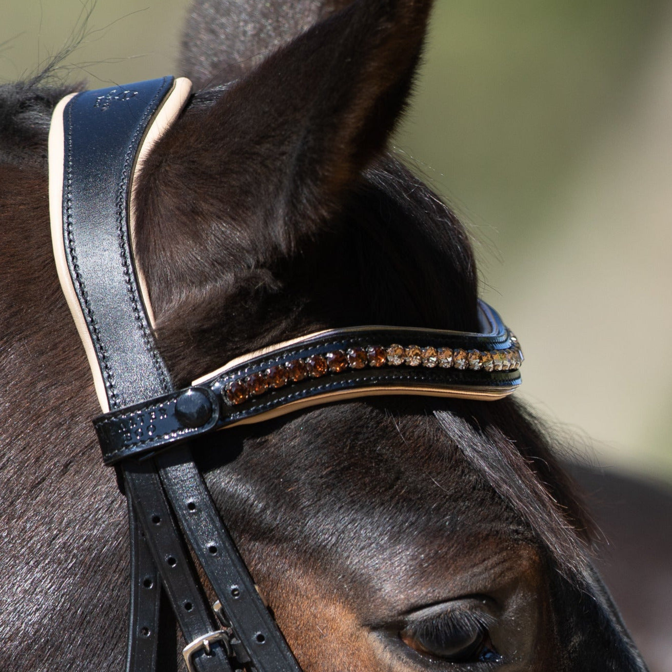 Alexandria - Black Patent Leather Snaffle Bridle with Cream Padding & Rose Gold Piping
