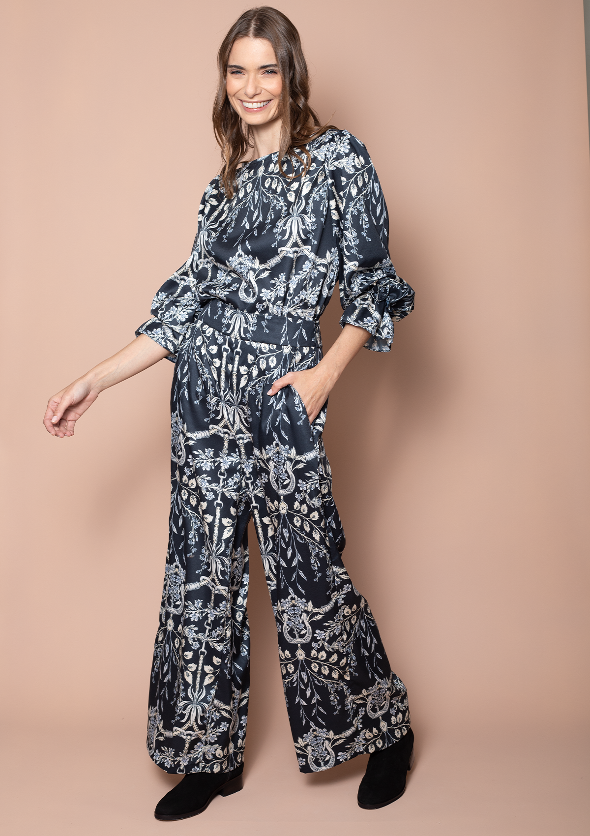 Zoe Printed Trousers - Equiflora print