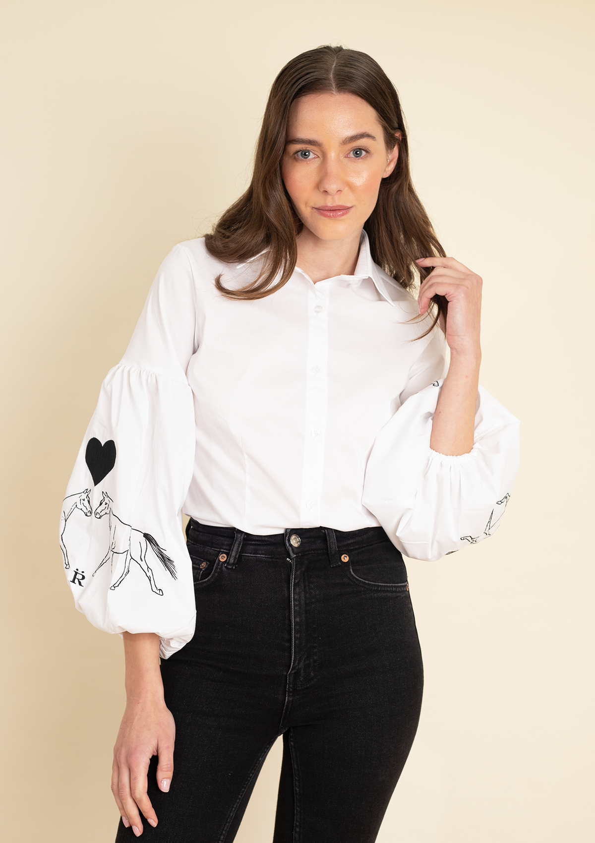 Annie Shirt Embroidered | White & Black