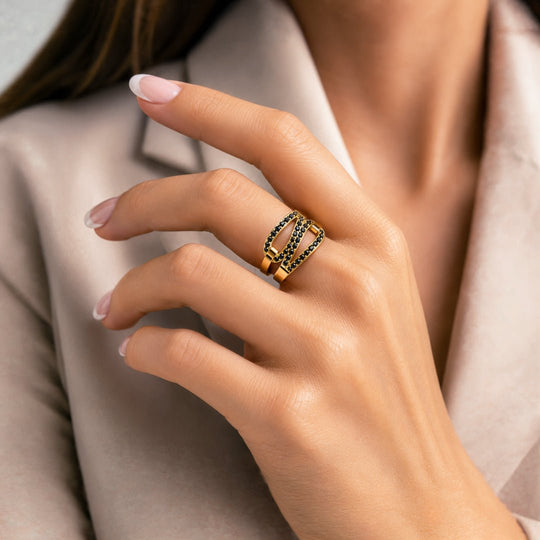 Levade - Black Moissanite Equestrian Horseshoe Ring in Gold