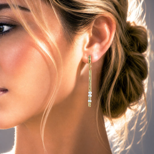 Prism - Linea Pearl Equestrian Earring