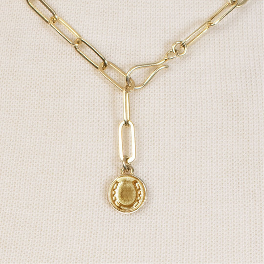 Roxy - Paperclip Chain w/ Horseshoe Coin - Large Link in Gold