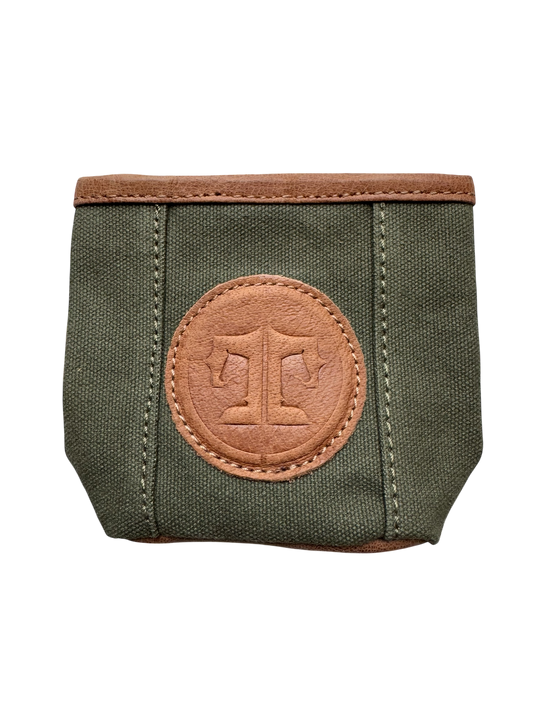 BARN TREAT POUCH